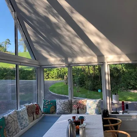 Streamside With Parking B&B